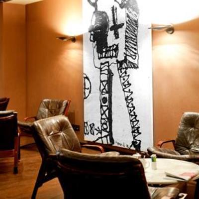 New Charlemagne Hotel